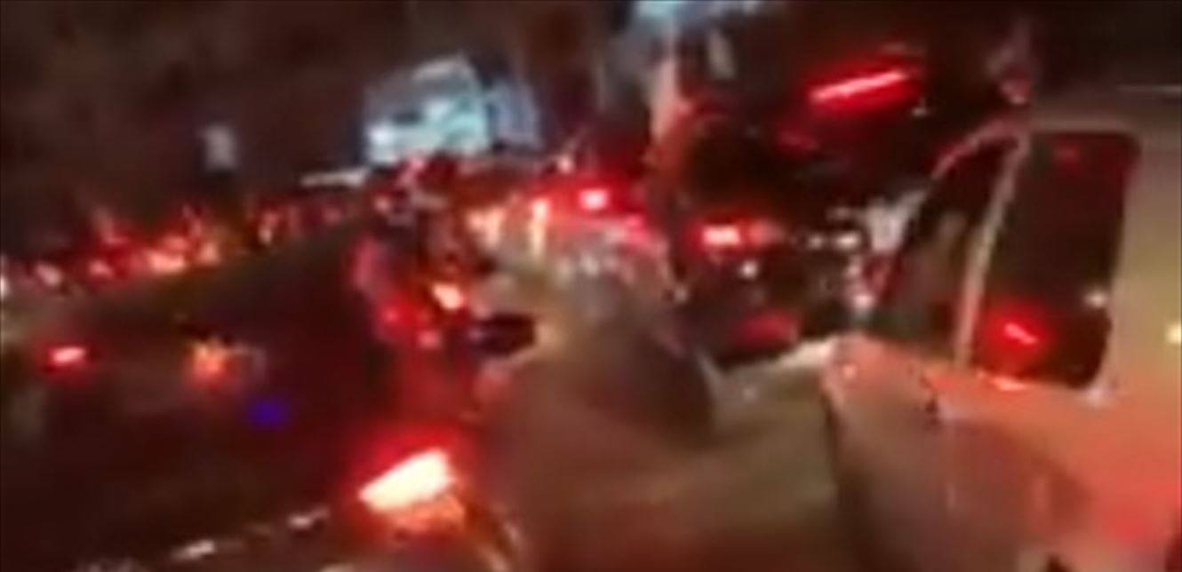 مواكب سيّارة لمناصري "الوطني الحر" باتجاه بكفيا (فيديو)
