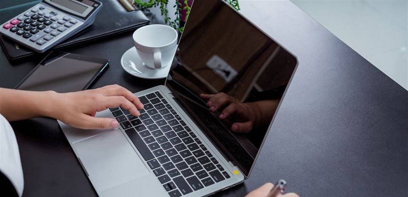 أبرز 5 أخطاء قد تؤدي إلى تلف حاسوبك المحمول