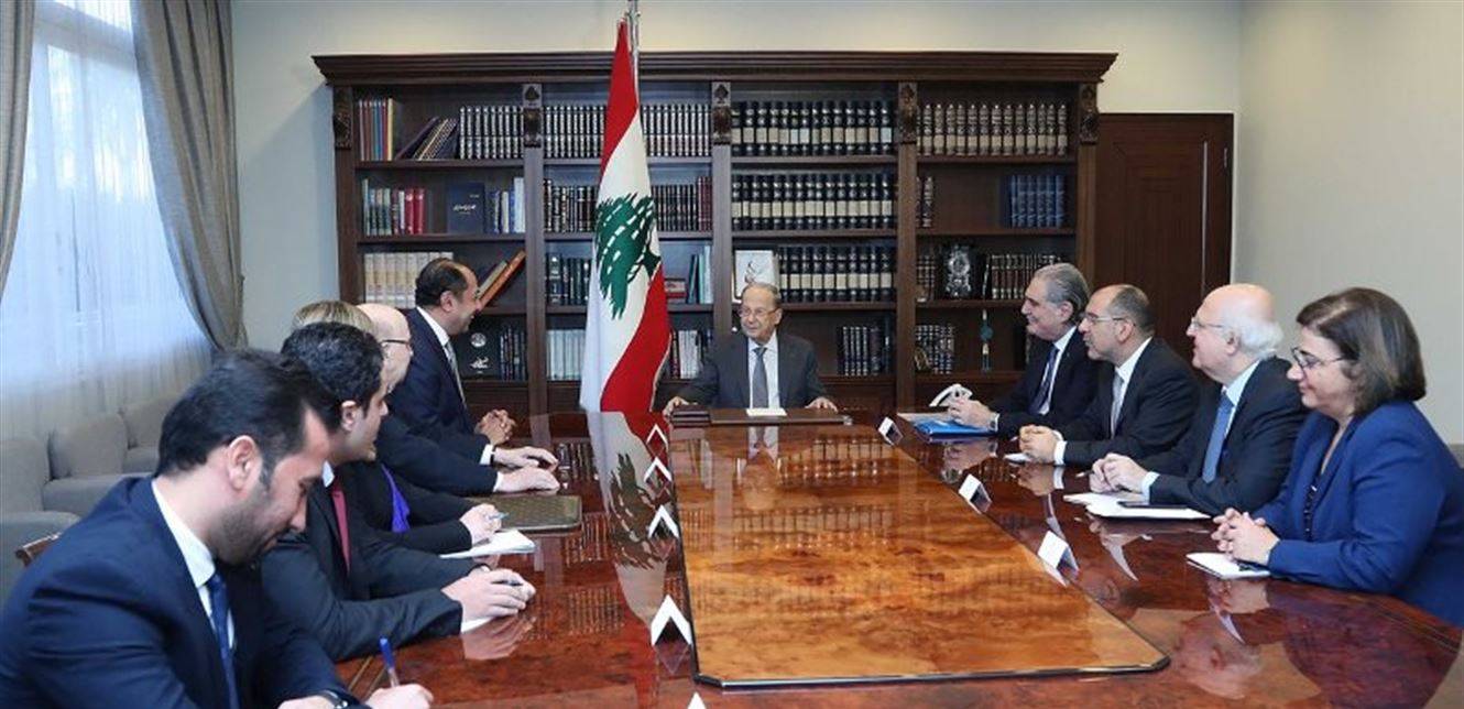 عون تبلّغ استعداد الجامعة العربية للمساعدة في حل الأزمة