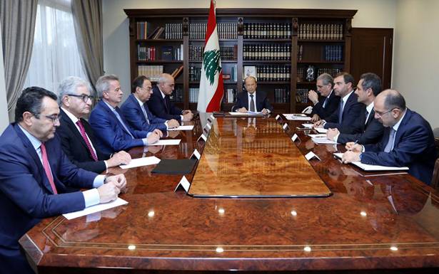 إجتماع مالي في قصر بعبدا واتفاق على تدابير تحافظ على الإستقرار النقدي