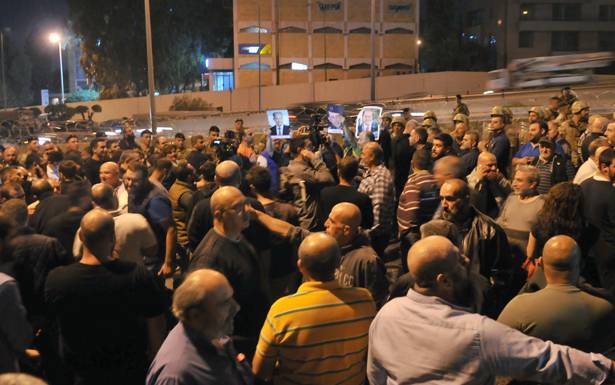 الأوروبيون يُــؤيــّـدون ويُحذّرون من الإنفجار الكبير