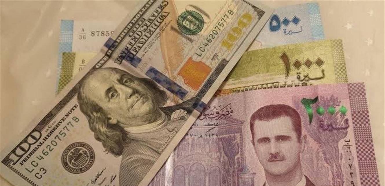 بعد تأثرّها بالأزمة اللبنانية.. الليرة السورية تتحسن مقابل الدولار