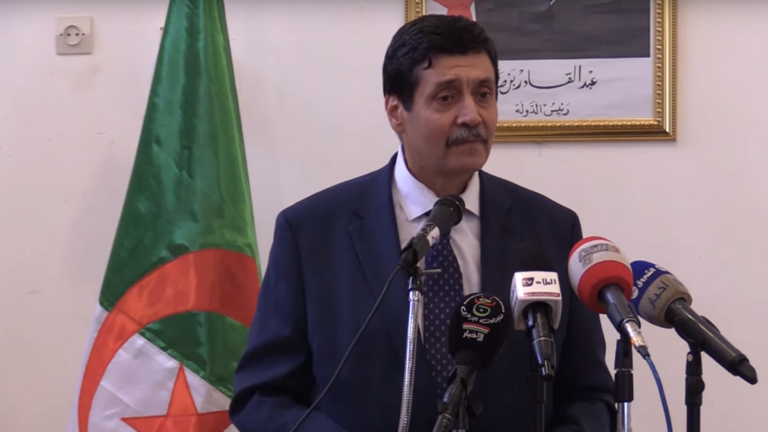 وزير جزائري يدعو البرلمان إلى فتح ملف تجريم الاستعمار الفرنسي