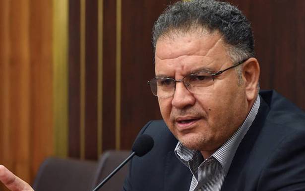 فياض : أما أن نكون أمام الخطيب إما أن يُغيّر الحريري موقفه