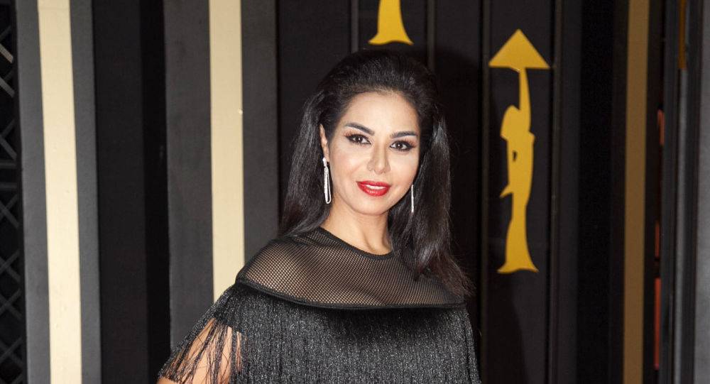 "سمعتي طيبة وتاريخي نظيف"... "فنانة مصرية ترد على إهانات مخرج لها