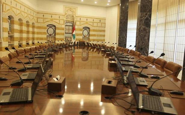 عاصفة تأليف الحكومة تترنح بين الإبتزاز الأميركي ــ السعودي... ولعبة المصالح الداخليّة