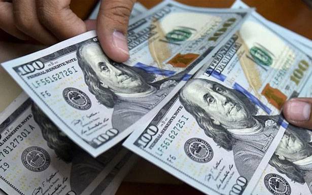 سعر الدولار لدى الصرّافين