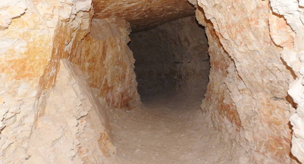 الجيش التركي يكشف عن أنفاق عثر عليها في الشمال السوري...