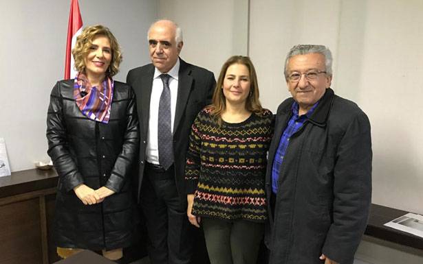 تسلّم مُذكّرة من المبادرة الوطنيّة