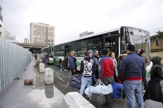 1131 نازحاً سورياً عادوا من لبنان إلى الأراضي السورية