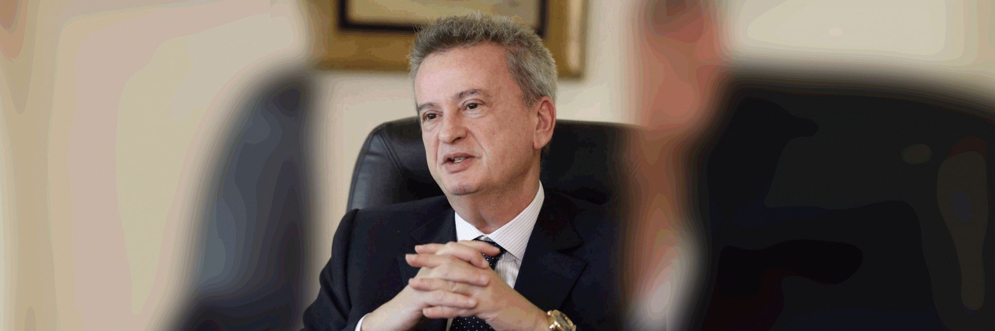 دياب يتجاوز معظم «المطبات» الحكومية والحريري «يزرع» «الالغام» السنية في «طريقه»
بري يتراجع عن «تحفظاته» والحقائب «السيادية» ثابتة... حكومة من18 وزيرا نهاية العام؟
عون يتحدث عن 4 مليارات دولار بعد «الولادة» وسلامة يتعهد منع المصارف من «التعثر»