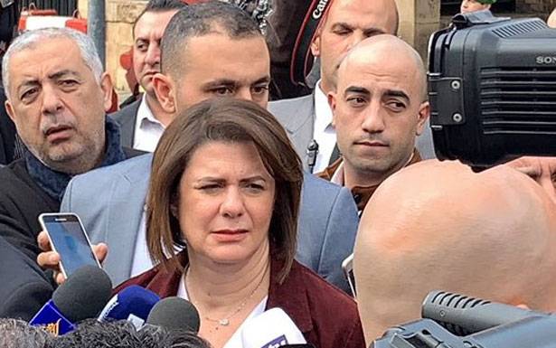 الحسن اتصلت بالقصيفي والتقت الإعلاميين: ما تعرّضتم له ليس مقبولاً وما حصل ليس نابعاً من أوامر عليا