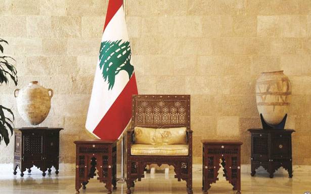الشارع المسيحي نــاقــم على الأحزاب ويـُـطالـــب بالتغيير الحقيقي معركة «مارونيّة» مُبــكـرة على رئاسة الجمهوريّة.. ساحتها حكومة ديــــاب!
