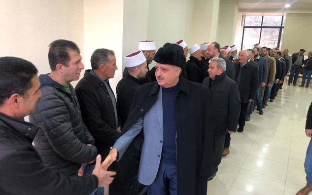 أرسلان عزى بالشيخ أبو حسن حلاوي
