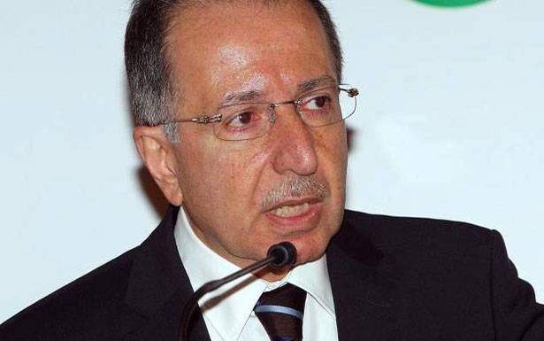 همام رثا نعمان وهنأ إتحاد كرة القدم واللواء سهيل خوري