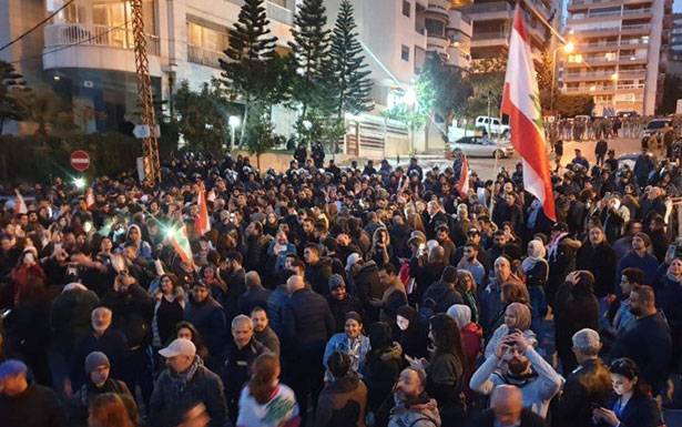 حكومة دياب اجتازت مُفاوضات شاقّة... وها هي على مشارف الأمتار الأخيرة الحريري يذهب الى «الحياد» و«الحراك» ينتظر في تلّة الخياط !!