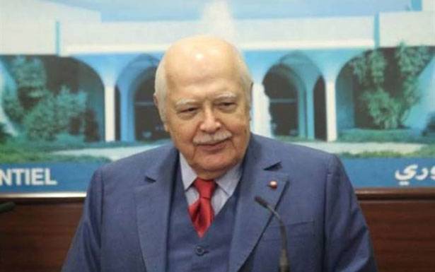 عصام فارس يحذر من أطماع «تجّار الهيكل وتجار السياسة» كشفتهم أعمالهم وبقي من يثقف على ضوء الشمعة في ليل عكار...