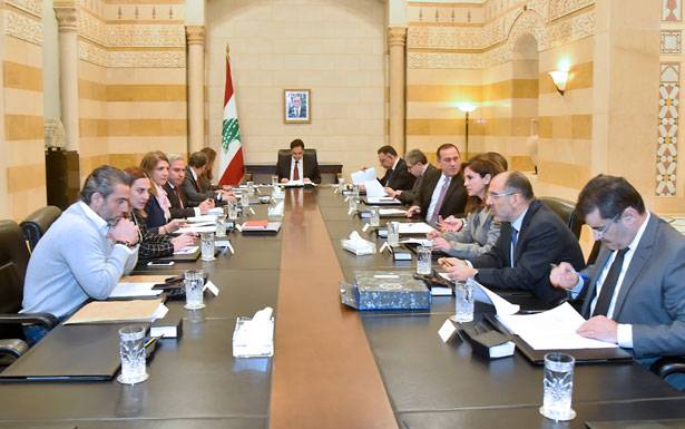 بند المقاومة يستعين بمرونة اللغة العربية للحصول على المساعدات الدولية والعربية جـولة ديـاب الى الخلـيـج تتـطـلّـب تـدويـر زوايـا وإثـبـات تسـميـة «حكـومـة الإنقاذ»