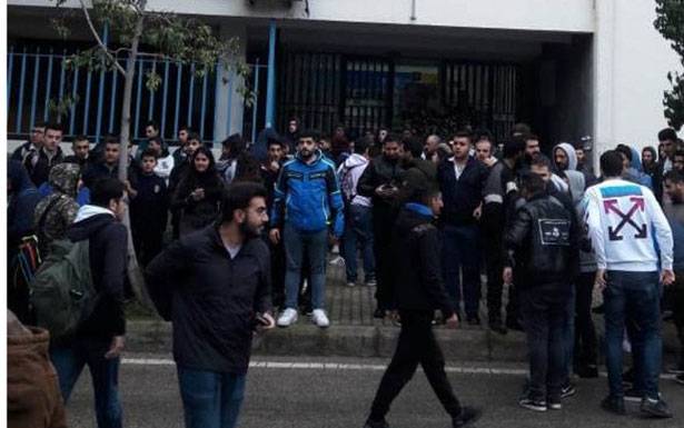 وقفات احتجاجيّة ومسيرات طلابيّة في المناطق... والجيش أزال الخيمة في صيدا