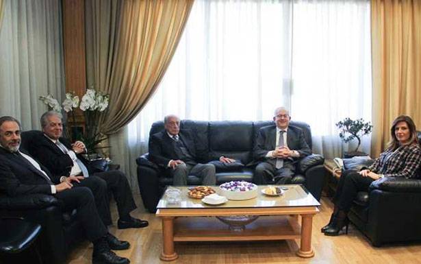 يمين بحثت وشماس وفقيه شؤون العمّال وأصحاب المؤسّسات في ظلّ الأزمة