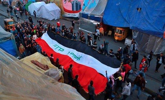 الصدر يطالب بانسحاب «القبعات الزرق»
واياد علاوي يطالب بتشكيل محكمة خاصة