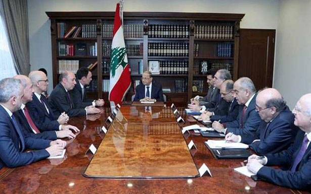 عون تـابـــع ترتيبات إطــــلاق حفر أول بـئر نـفـطـي