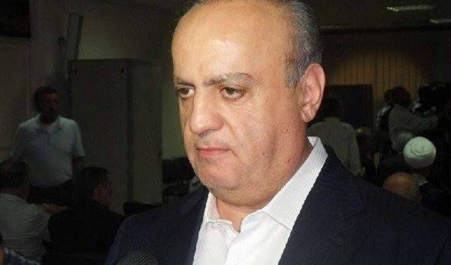 وهاب: «السرّاقين» سيُعطون الدروس لدياب اليوم