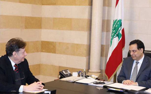 دياب التقي وفد المستشفيات الخاصة