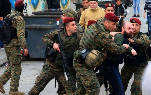 البعض ممن ركبوا موجة الحراك وحاولوا إفشال جلسة الثقة يدفعون نحو الفوضى والخراب؟