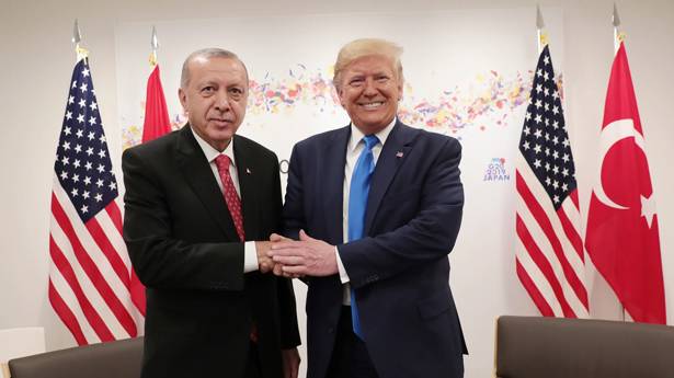 أردوغان : ترامب سألتي عمّا إذا كان النفط موجوداً في القاملشي؟