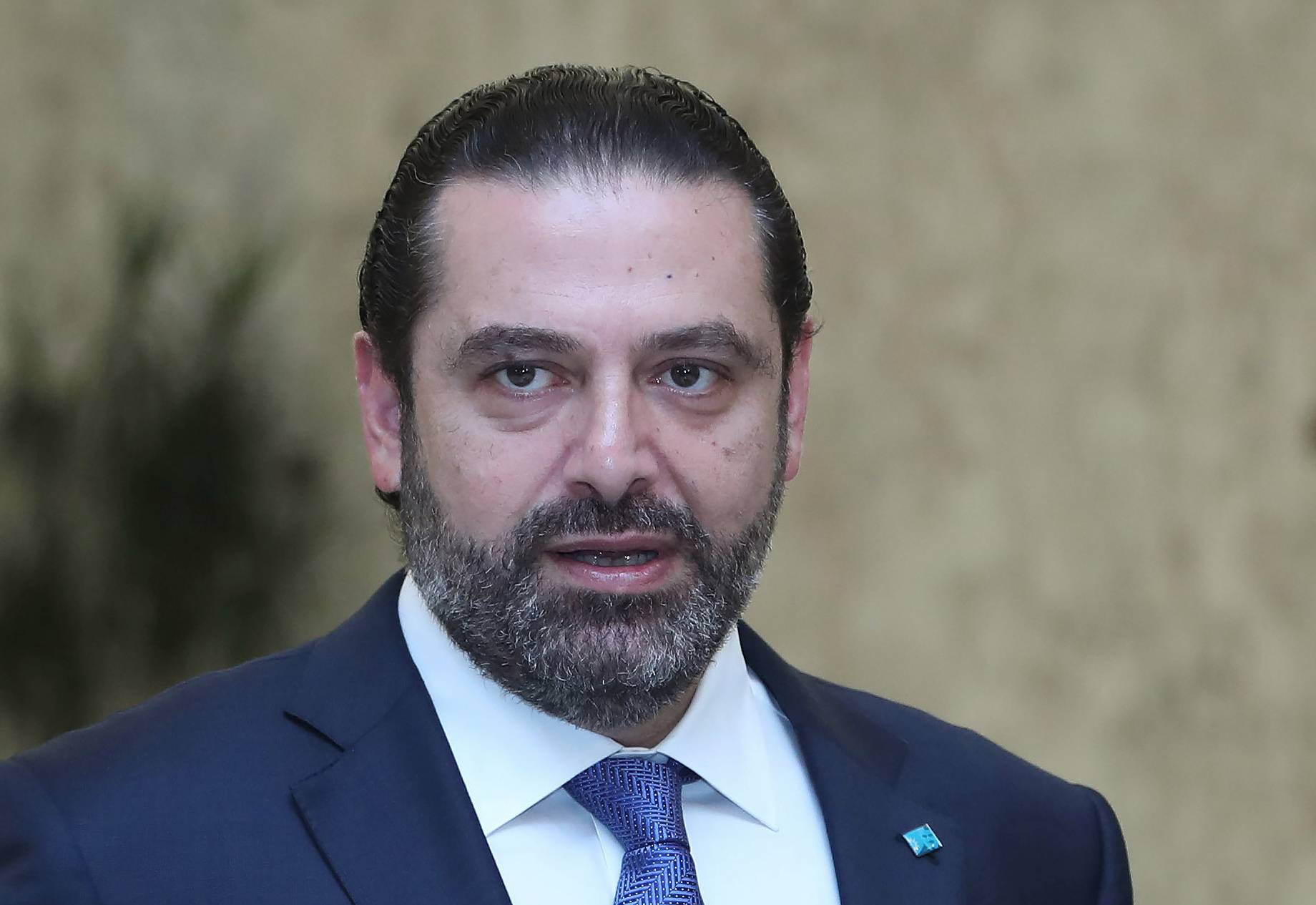 الأجواء مكهربة بين «بيت الوسط» والسراي
دياب والحريري... الانتقال من الهدنة الى الجبهات المفتوحة