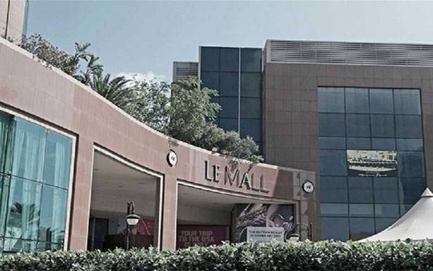 «لو مول» سن الفيل يقفل نهاية آذار