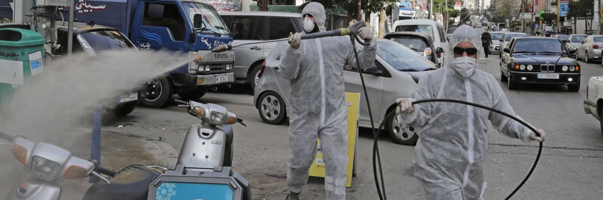 اعلان حالة الوقاية العليا والوباء ينتشر لكنه ليس بالخطورة
سباق أميركي أوروبي على اكتشاف اللقاح وضجة كبرى وهي تحت السيطرة