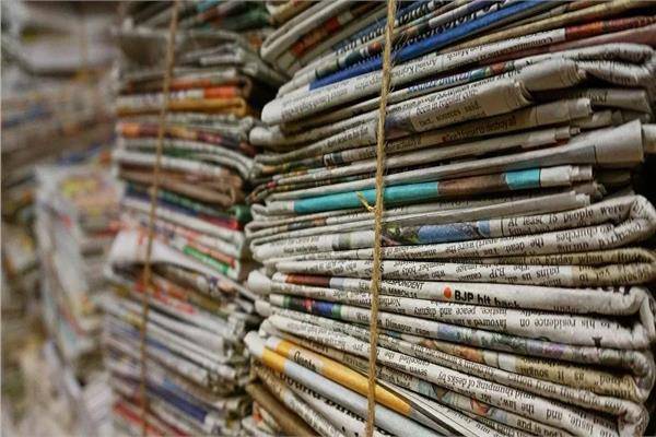 الإمارات توقف تداول الصحف والمجلات الورقية