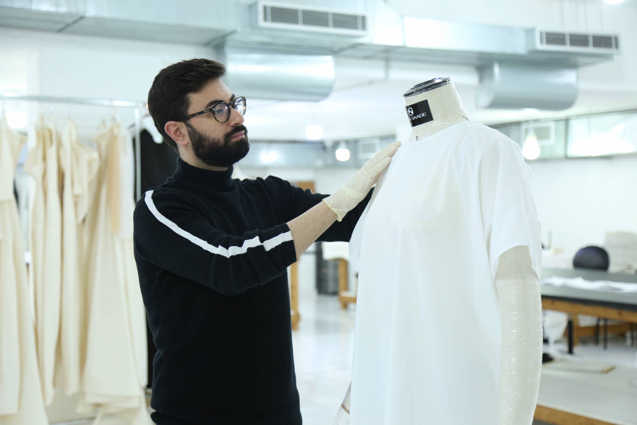نجا سعادة ومُبادرة إنسانيّة لدعم المُصابين بفيروس كورونا