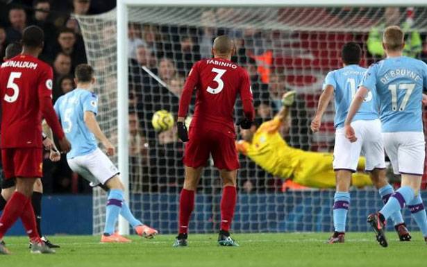 الدوري الانكليزي الممتاز سيفقد جاذبيته بغياب الجمهور