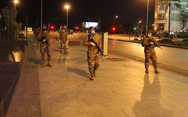 ما بلغه الوضع الداخلي يتجاوز ما نصت عليه المادة 65 لاعلان حال الطوارئ :القوى السياسية تمعن بلعبة حافة الهاوية على طريقة «عنزة ولو طارت» !
