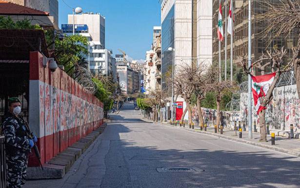 إستنفار ديبلوماسي يُواكب التعبئة العامة لمحاربة «كورونا» مصادر طبيّة : تخوّف من مرحلة إنتشار الوباء بعدما أرتفعت الإصابات من 15% الى 40%