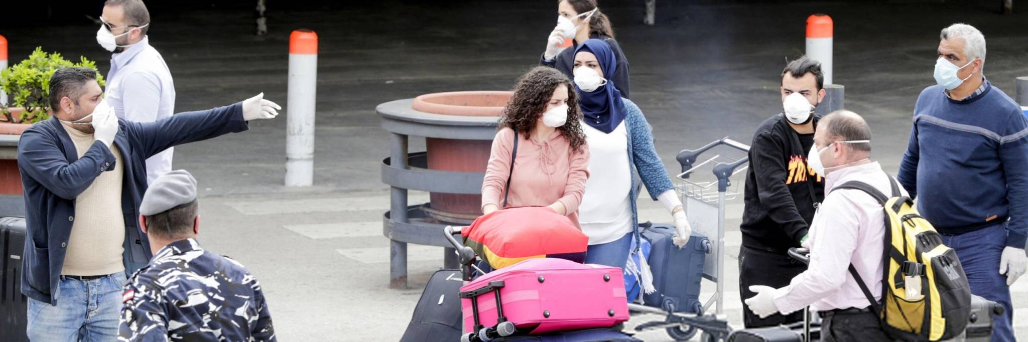 لبنان يتحدى «كورونا» ويعيد أول دفعة من المغتربين ولا إصابات في الرحلة الأولى
وزيــر الصحة : سنعمد الى عزل بـعـض المنــاطق إذا استمر التفلــت
تراجع وتيرة الإصابات بالوبــاء... هل بــدأت التعبئة العامة تعطي ثمارها؟
