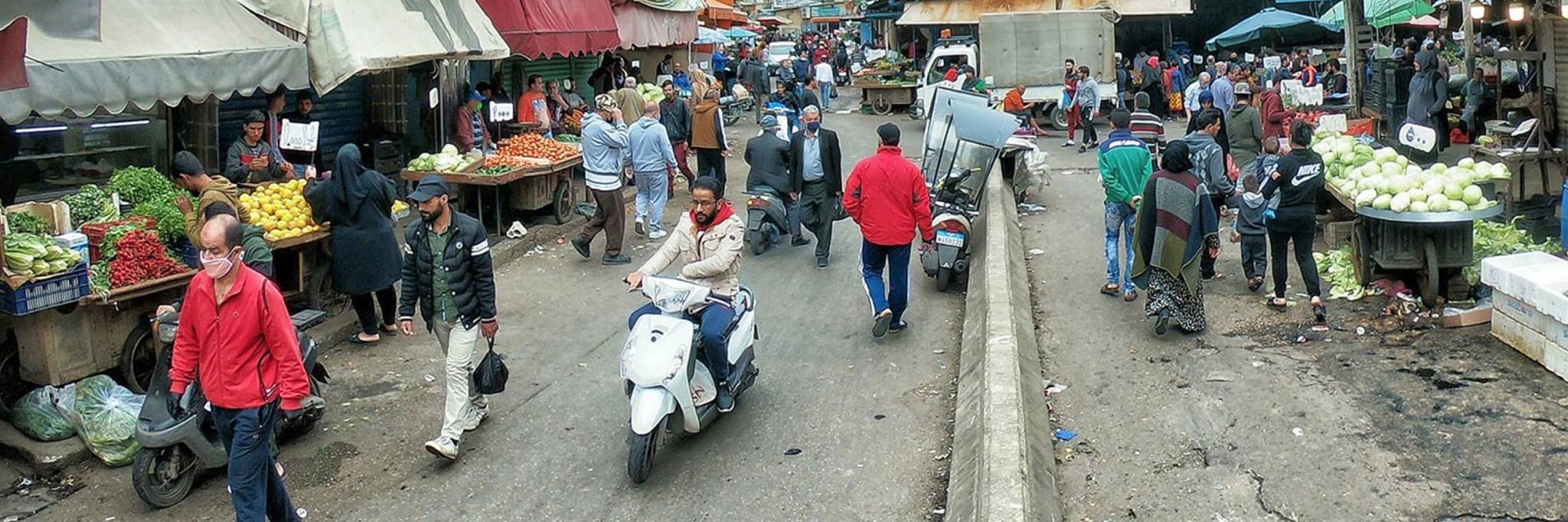 «التعبئة» تترنح وتنذر بعواقب وخيمة... «والزواريب» السياسية لا تهدد الحكومة
تحذيرات من «ذروة» تفشي وباء «كورونا» في نيسان ــ أيار وتوقعات بـ1600 مصاب ؟
المصارف تواصل «التمرد» وتوقف الدفع بالدولار وحلول لتخفيف اكتظاظ السجون