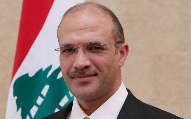 تلقى اتصالا من مجبّر عارضا تقديم مساعدات طبية