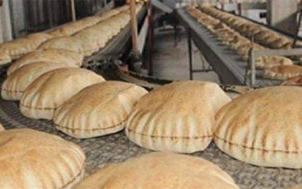 نقابة عمال المخابز في بيروت وجبل لبنان سلمت نعمة مذكرة بمطالبها