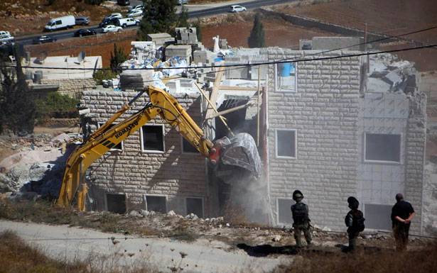 فصائل وقيادات فلسطينية تندد بتشكيل حكومة «طوارئ وطنية» إسرائيلية