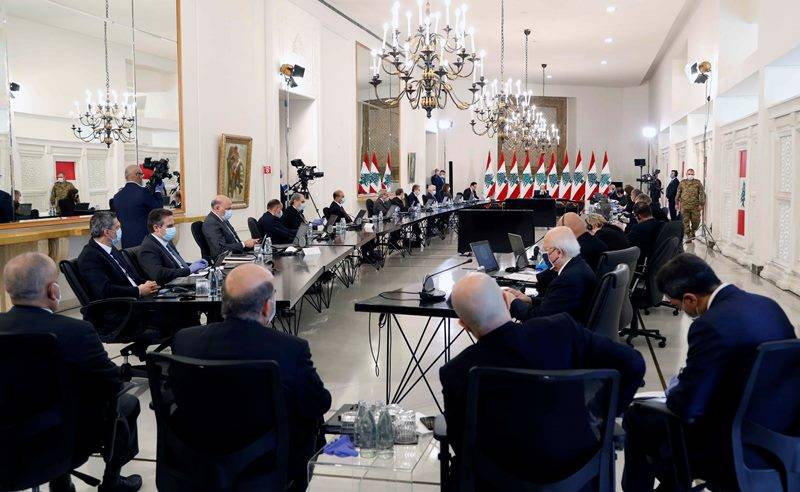 لا بديل عن حكومة دياب في عيون العهد والثنائي الشيعي: لا احد قادر على إسقاطها
الحريري قلبَ المقاييس بتنقلاته العشوائية... وتهديداته المبطّنة تقابَل ببرودة الخصوم!