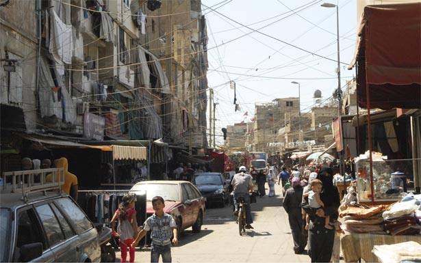 المخيمات الفلسطينية ... لا إصابات لـ «كورونا» حتى اليوم «الأونروا» تتبـع سياسة النعامة ... ولا تملـك خـطـة طوارىء وبرنـامـج إغـاثـي سريـع