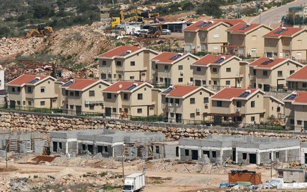 الاحتلال يستكمل قضم الاراضي الفلسطينية... ولجان المقاومة ترد
