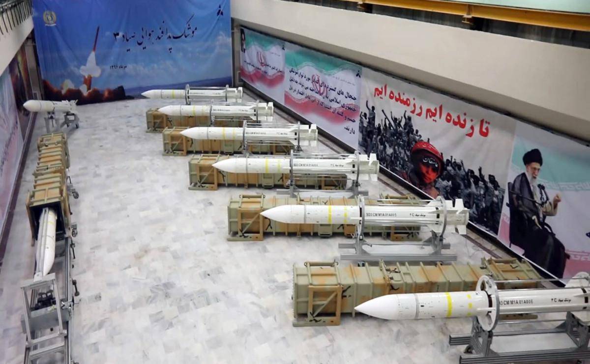 طهران تحذر من عواقب وخيمة على «أمن المنطقة» في حال تمديد حظر الاسلحة على ايران