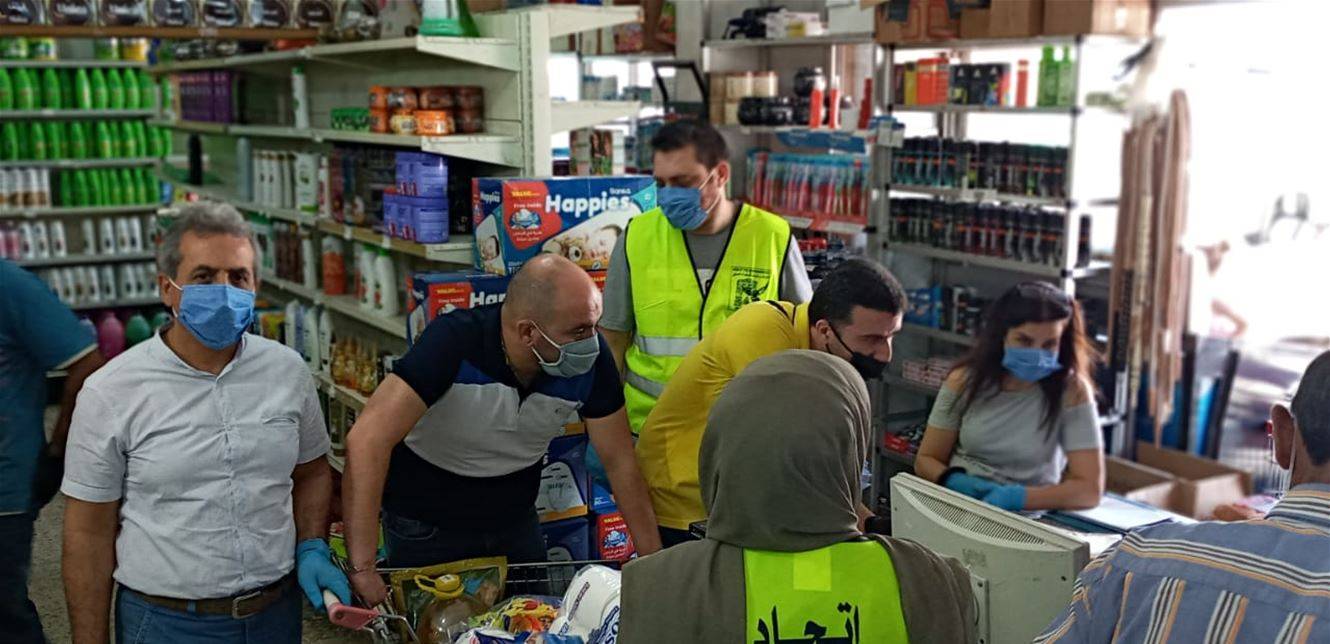 مندوبو وزارة الاقتصاد جالوا في البازورية ونظموا محاضر بحق مخالفين