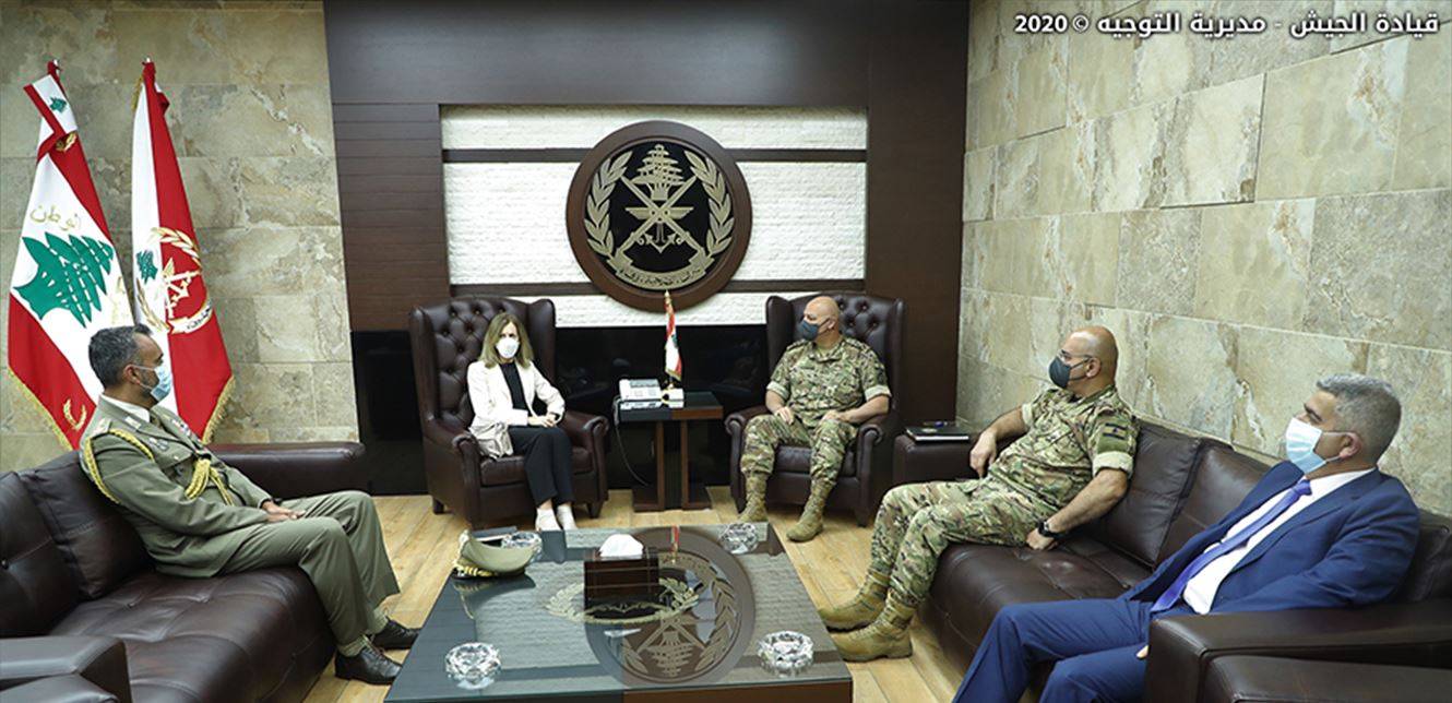 قائد الجيش إستقبل السفيرة الإيطالية وكوبتش