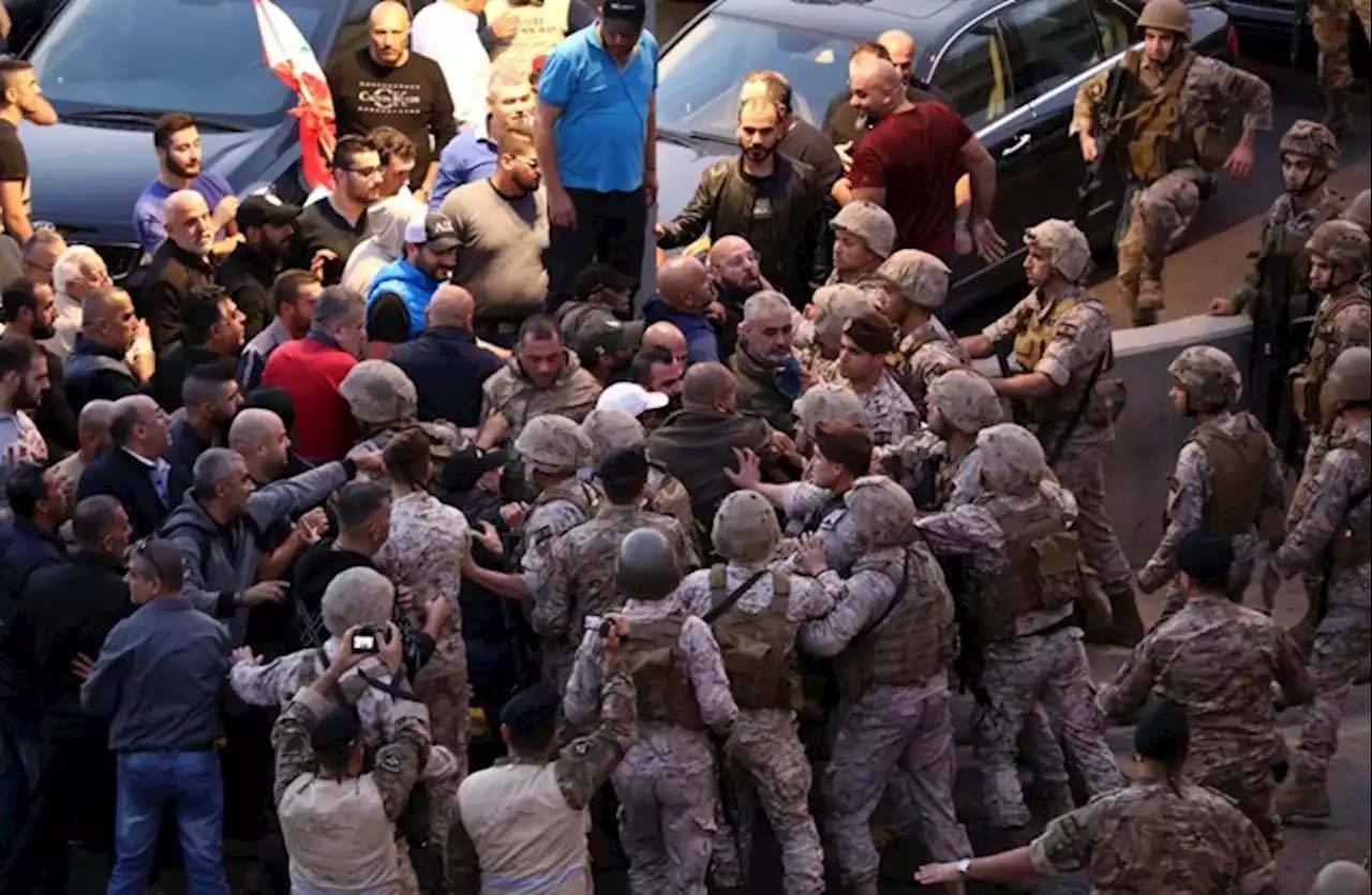 هل تنزلق الإنقسامات السياسيّة الى الشارع وتصطدم بالحراك؟